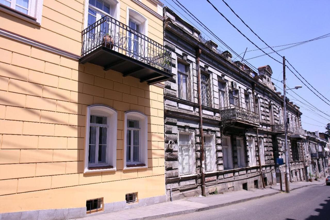 Dali'S Royal Apartment Tbiliszi Kültér fotó