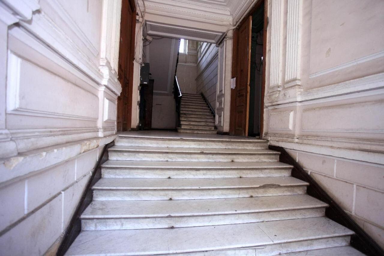 Dali'S Royal Apartment Tbiliszi Kültér fotó